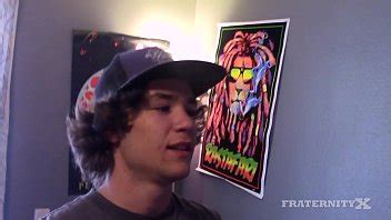 Todos Estos Gays Me Hace Querer Ir A Follar A Mi Novia XVIDEOS