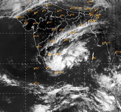 India In Allerta Per Il Ciclone Nivar Verso Una Forte Intensificazione