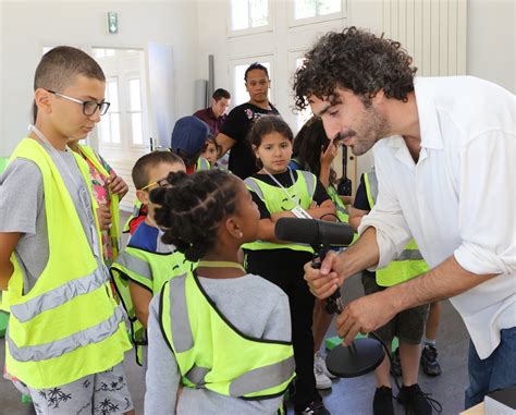 Saint Tienne Terrenoire Et Les Enfants De Larlequin Composent Les