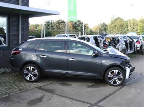 Renault Megane Iii Grandtour V Tce Pave Gris