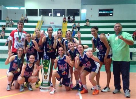 Basquete Feminino De Blumenau Vence Chapec E Conquista O T Tulo