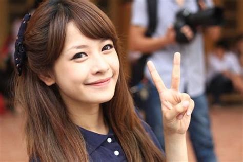 Cung C P Gi I Thi U Di N Vi N Hot Girl Quay Mv Ng Phim Ng N