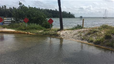 Photos High Tide And Storm Surge Causes Flooding In Longboat Key St