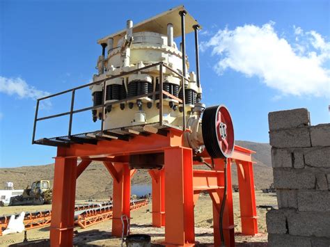 Concrete Stone Rock Crushing Machine Limestone Soil Mill Cylinder