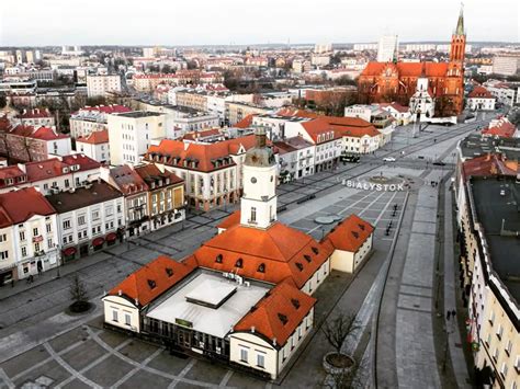 Takiego centrum jeszcze nie widziałeś Wymarłe miasto z lotu ptaka