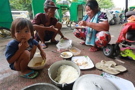 Sws Survey Shows More Filipino Families Consider Themselves “poor”