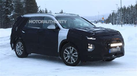 Hyundai Santa Fe Spy Shots And Video