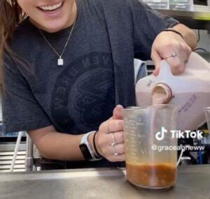 7 Brew Iced Brunette Recipe 2025 TikTok Popular Drink