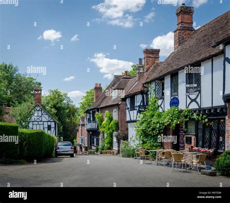 Chilham square chilham kent england hi-res stock photography and images ...