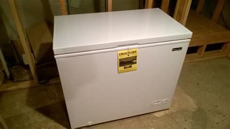 Magic Chef 6 9 Cu Ft Chest Freezer In White HMCF7W2 At The Home Depot