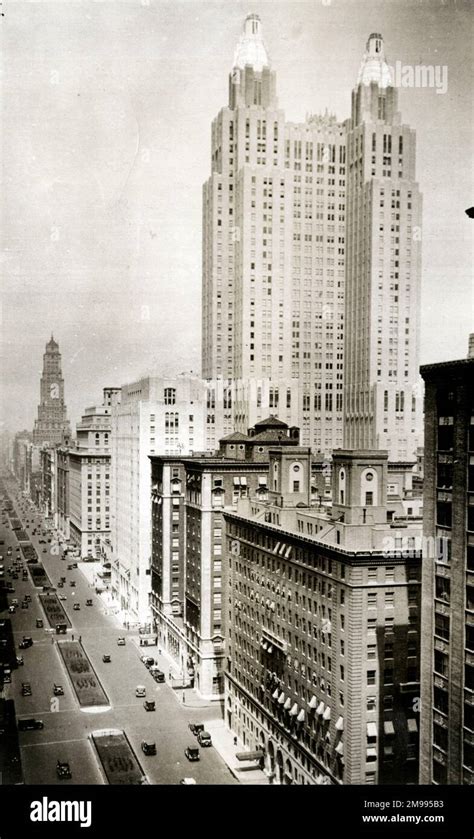 Waldorf Astoria Hotel, New York, USA, which opened in October 1931 Stock Photo - Alamy