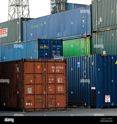 Containers Hi Res Hi Res Stock Photography And Images Alamy