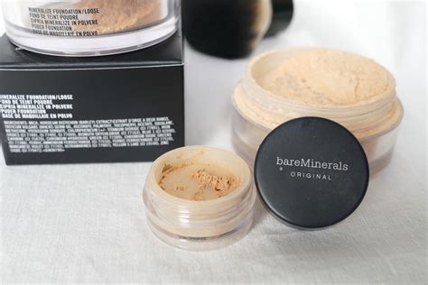 MAC discontinues their best summer foundation – heeeeeeelp! - twindly ...