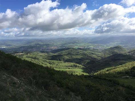 Trekking Del Monte Acuto Exploring Umbria