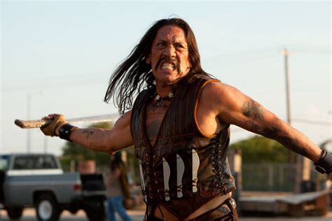 The LennoX Files: FILM REVIEW: MACHETE