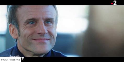 Emmanuel Macron Les Larmes Aux Yeux Il Voque La Mort De Sa Grand