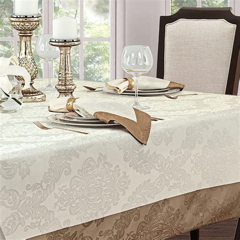 Newbridge Valencia Two Tone Bordered Damask Fabric Napkin Set Wrinkle