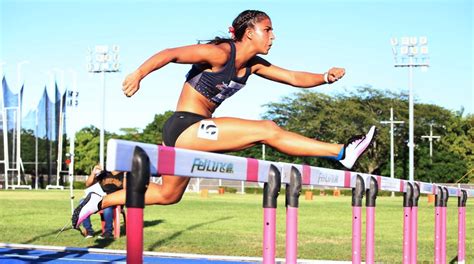 Atleta costarricense Mariel Brokke conquistó medalla de bronce en los