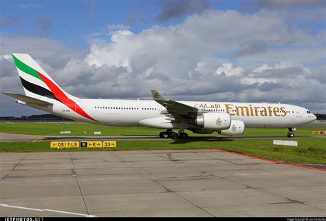 A Erb Airbus A Emirates Lars Hentschel Jetphotos