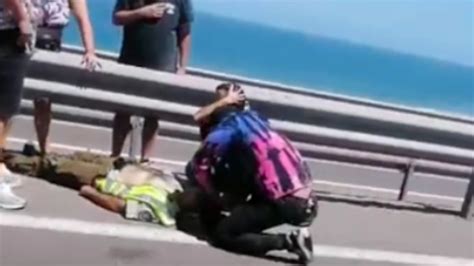 En Riesgo Vital Carabinero Atropellado Por Motorista En Iquique