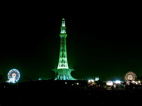 Minar-e-Pakistan Historical Facts and Pictures | The History Hub