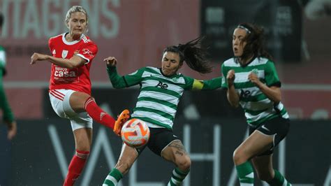 Clo Lacasse Eleita A Melhor Da Liga Futebol Feminino Jornal Record