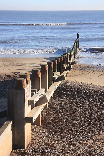 Groyne On Southwold Beach Bob Jones Cc By Sa 2 0 Geograph Britain