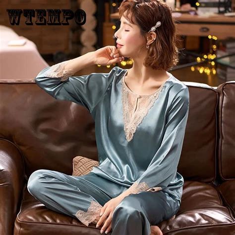 Womens Spring Autumn Long Sleeve Pajamas Set Luxury Ice Silk Sexy V