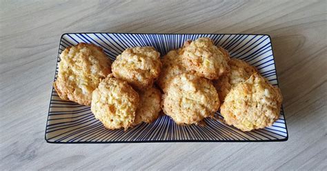 Biscotti alle mele senza latte senza uova è un ricetta creata dall