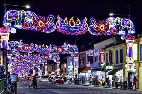 Deepavali Festival Decorations Lighted Up Along Serangoon Flickr