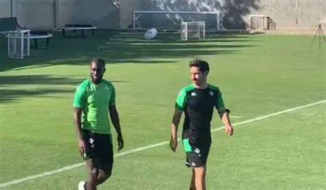 Real Betis Youssouf Sabaly Fait Son Retour Au Centre Dentrainement