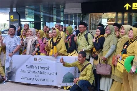 Jamaah Umrah Perdana Terbang Dari Bandara Dhoho Kediri Jatimpedia