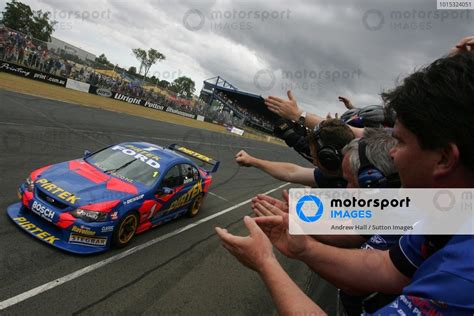 Marcos Ambrose Aus Pirtek Ford Falcon Wins His Second Straight