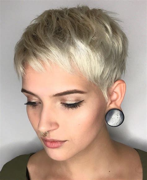 70 Cute And Easy To Style Short Layered Hairstyles Short Layered Haircuts Short Hairstyles