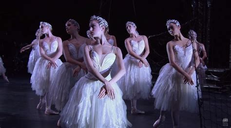 Royal Ballet Swan Lake Royal Ballet Dance Pictures Ballet Dance