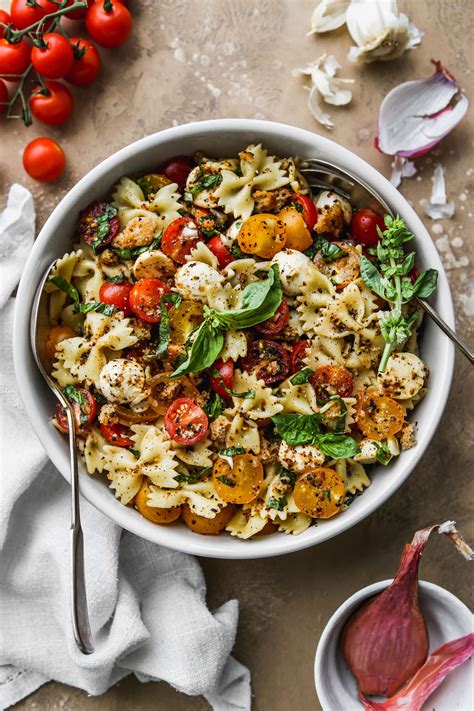 Delicious Bruschetta Pasta Salad Walder Wellness Rd