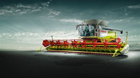 HD Wallpaper Red And Green Combine Harvester Lexion Claas 770