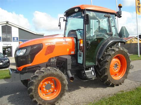 Kubota M N Smal Og Lav Model Altimaskiner