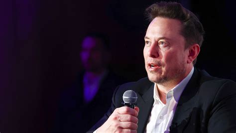 Musk Predice Que La Ia Superará A Los Humanos Más Inteligentes En 2025 Rt