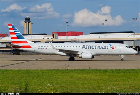 N948UW Embraer ERJ 190 100IGW American Airlines Evan Dougherty