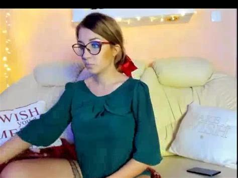 Dollmorena Shows Tits 3