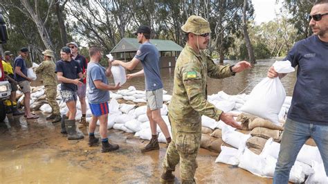 Victorian Flood Updates Shepparton Echuca Brace For Murray River To