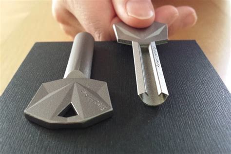 Stealth Key: титановый ключ, который сложно подделать