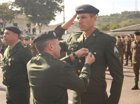 Bib Realiza Solenidade Alusiva Ao Dia Do Ex Rcito Entrega Da Boina