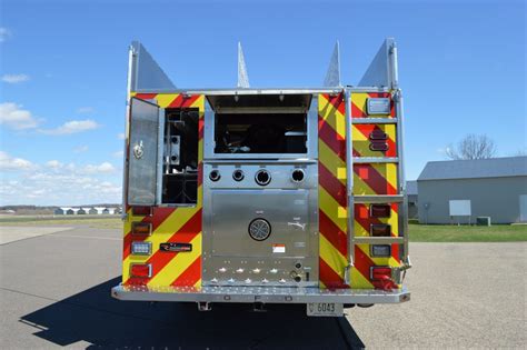 Rear Mount Rescue Pumper CustomFIRE