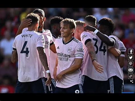 Martin Odegaard Scores A Brace Bournemouth Arsenal Youtube