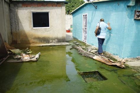 Vecinos De Barcelona Denuncian Colapso De Las Aguas Servidas Desde Hace