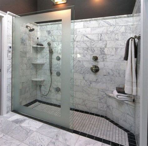 Bathroom Design With Walk In Shower Ideas And Nice Tiling Combination