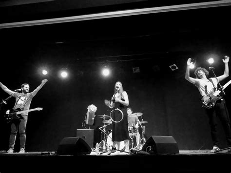 Die hard fans of leona are demanding a world tour now 15