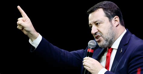 Salvini invita i sindacati ridurre lo sciopero di giovedì 12 e venerdì